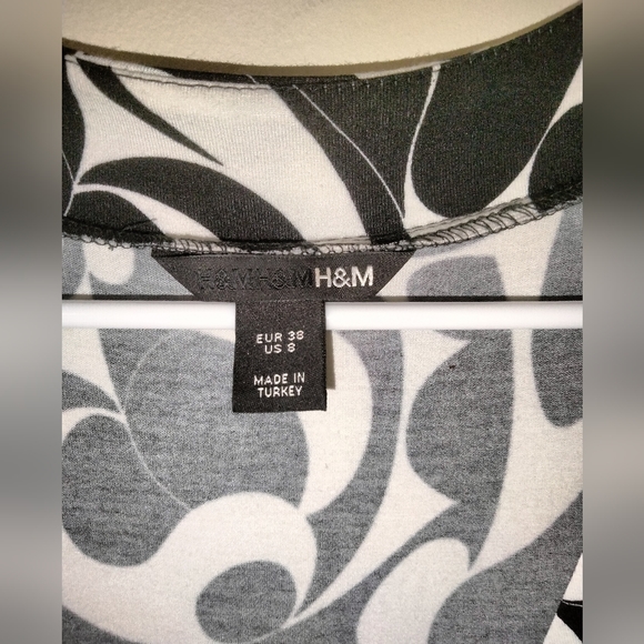 H&M Replica Wrap Dress - Picture 2 of 4